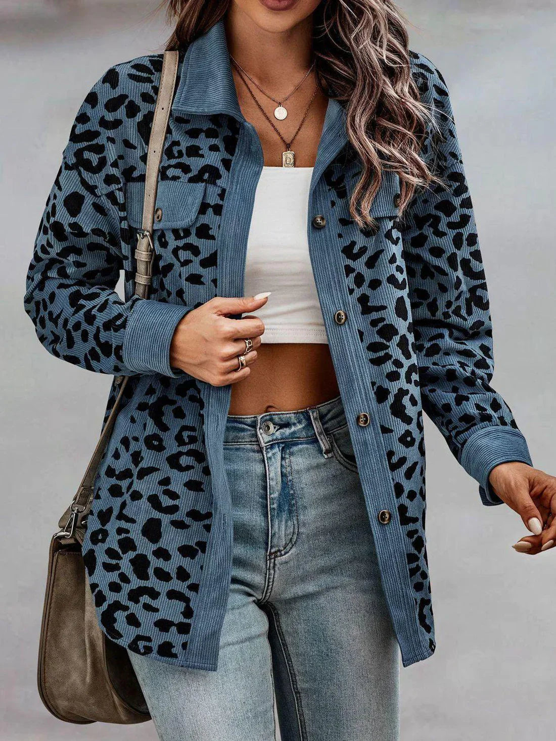 Catharina - Gewagte und stilvolle Jacke mit Leopardenmuster