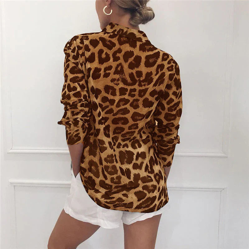 Elva - Schicke Bluse mit Leopardenmuster und V-Ausschnitt